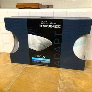 NIB Tempur-pedic ProLo Cooling Pillow